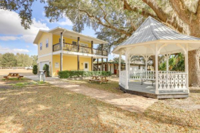 Nature Coast Hideaway with Deck on 5 Acres